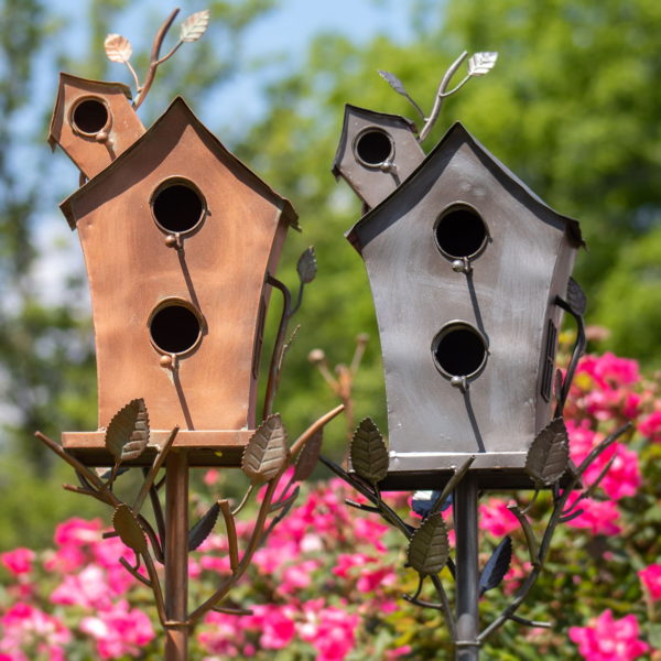 Birdhouses, Birdbaths, & Birdfeeders