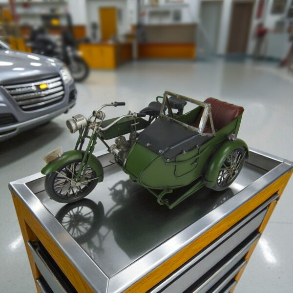 Retro Model Motorcycle Decoration with Side Cart