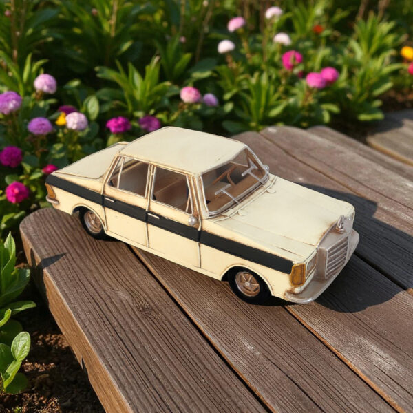 Vintage Style Tabletop Car Decoration