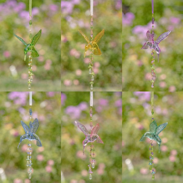 collage of 6 assorted colors acrylic hummingbirds