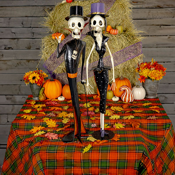 Set of 2 Vintage Horror Noir Metal Skeleton Figurines Dr. & Mrs. Cadaver
