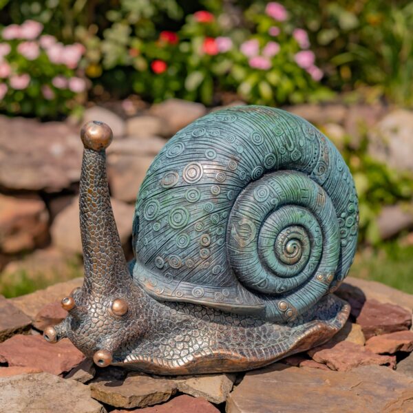 11" Polyresin Snail Garden Statue "Speedy"