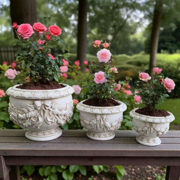 Set of 3 Assorted Magnesium Round Flower Pots