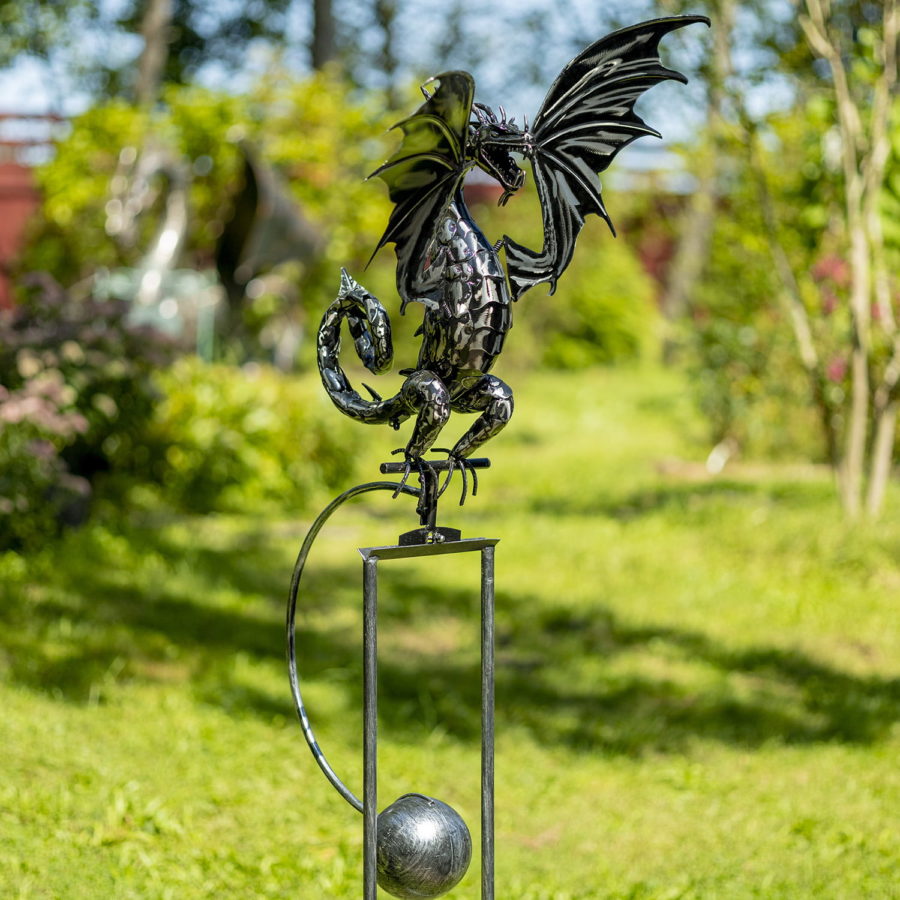 Iron Dragon Swing Stake with Tail Up Sunfyre