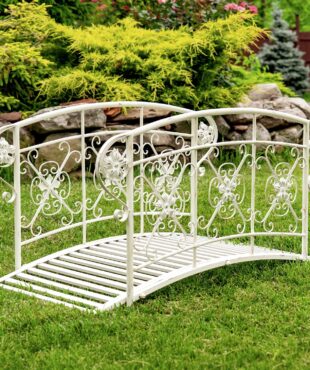 Iron bridge in antique white with embellished handle bars