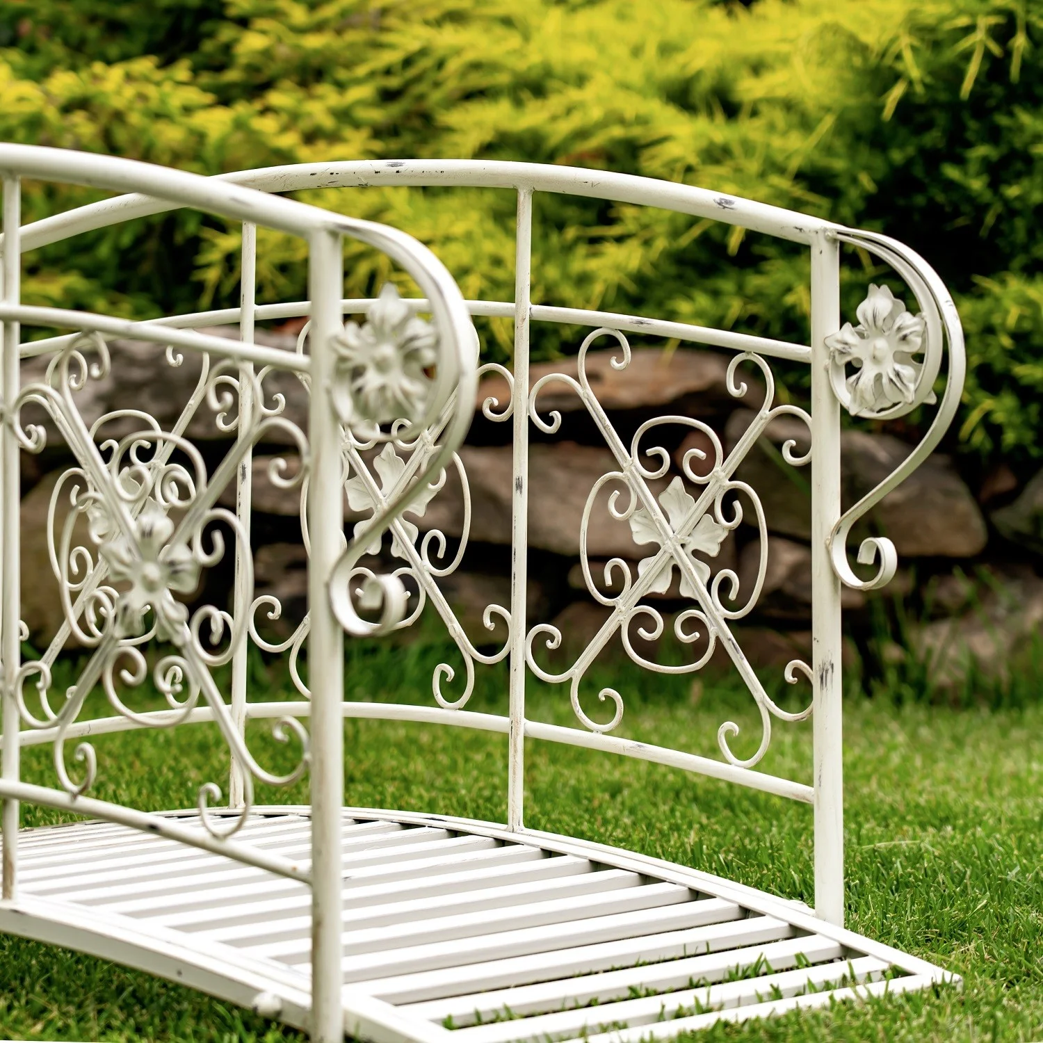 Iron bridge in antique white with embellished handle bars