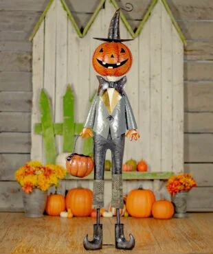 Jack Arachnid stands at an impressive 56.5 inches, making a striking statement in any setting. His dapper gentleman attire, complete with a top hat and bow tie, adds a whimsical touch to the eldritch season.