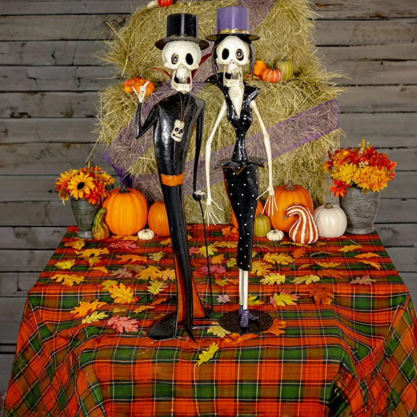 Set of 2 Vintage Horror Noir Metal Skeleton Figurines Dr. & Mrs. Cadaver